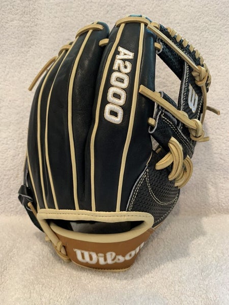 Wilson 11.75 A2000 Baseball Glove RHT