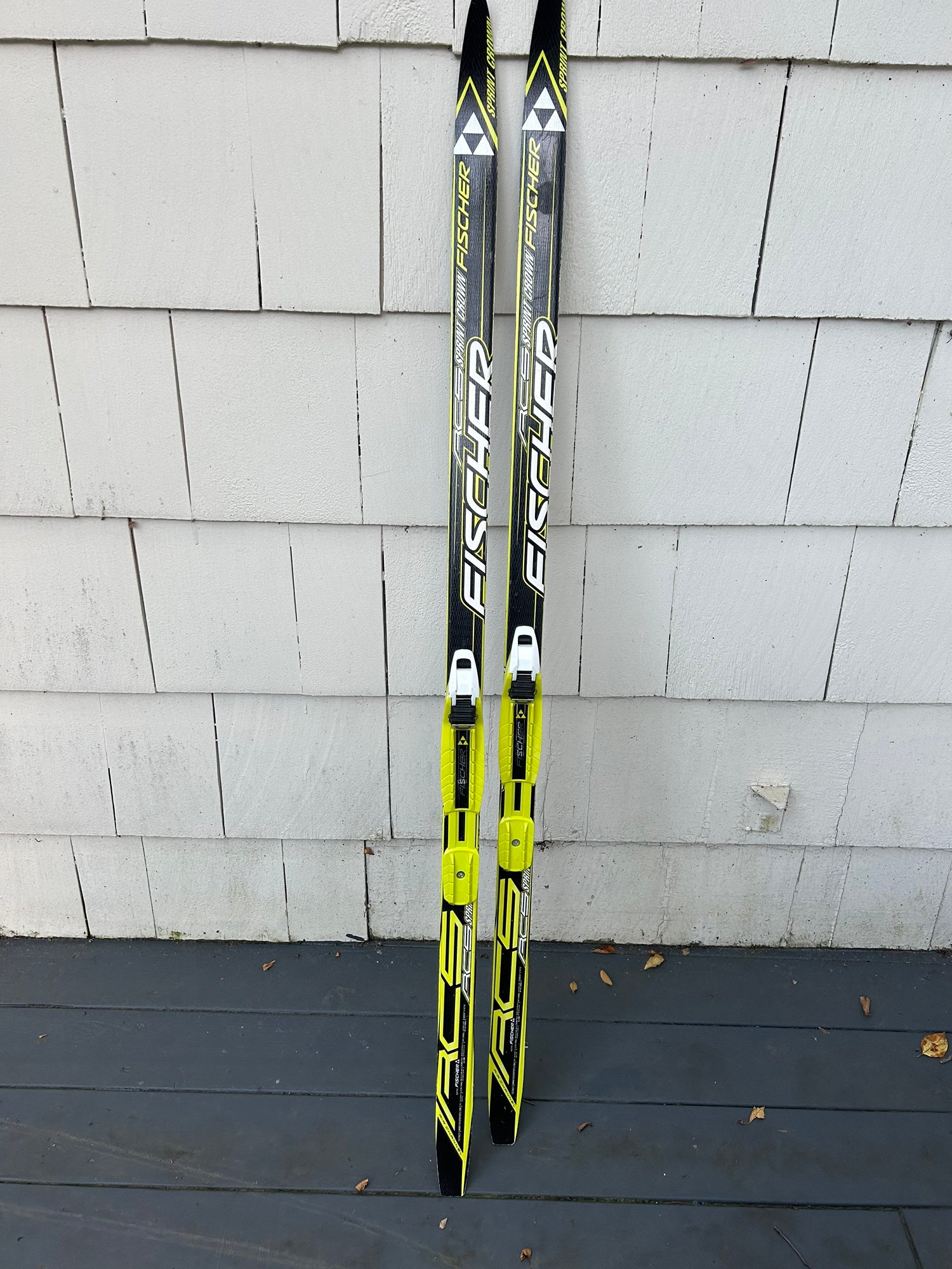 Fischer Sprint Crown Junior cross country skis | SidelineSwap