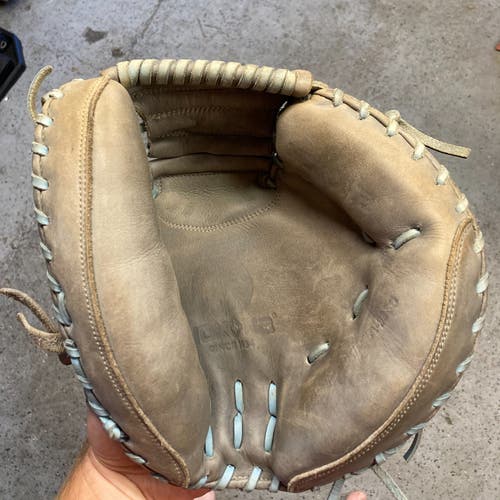 Used 2021 Right Hand Throw Nokona Catcher's Baseball Glove 33.5"
