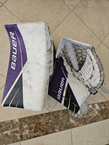 Used Bauer Regular Supreme Ultrasonic Pro Glove and Blocker Set