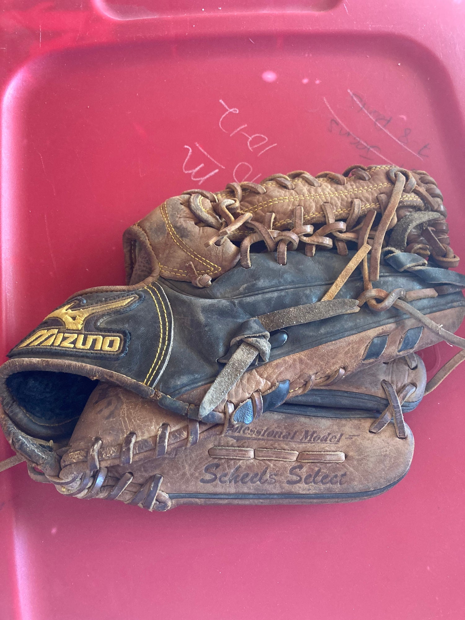 Mizuno Pro Outfield 12.5 Baseball Glove | SidelineSwap