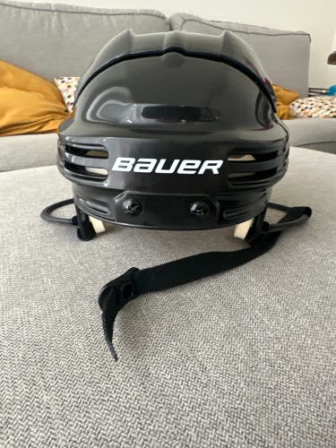 Used Medium Bauer 4500 Helmet