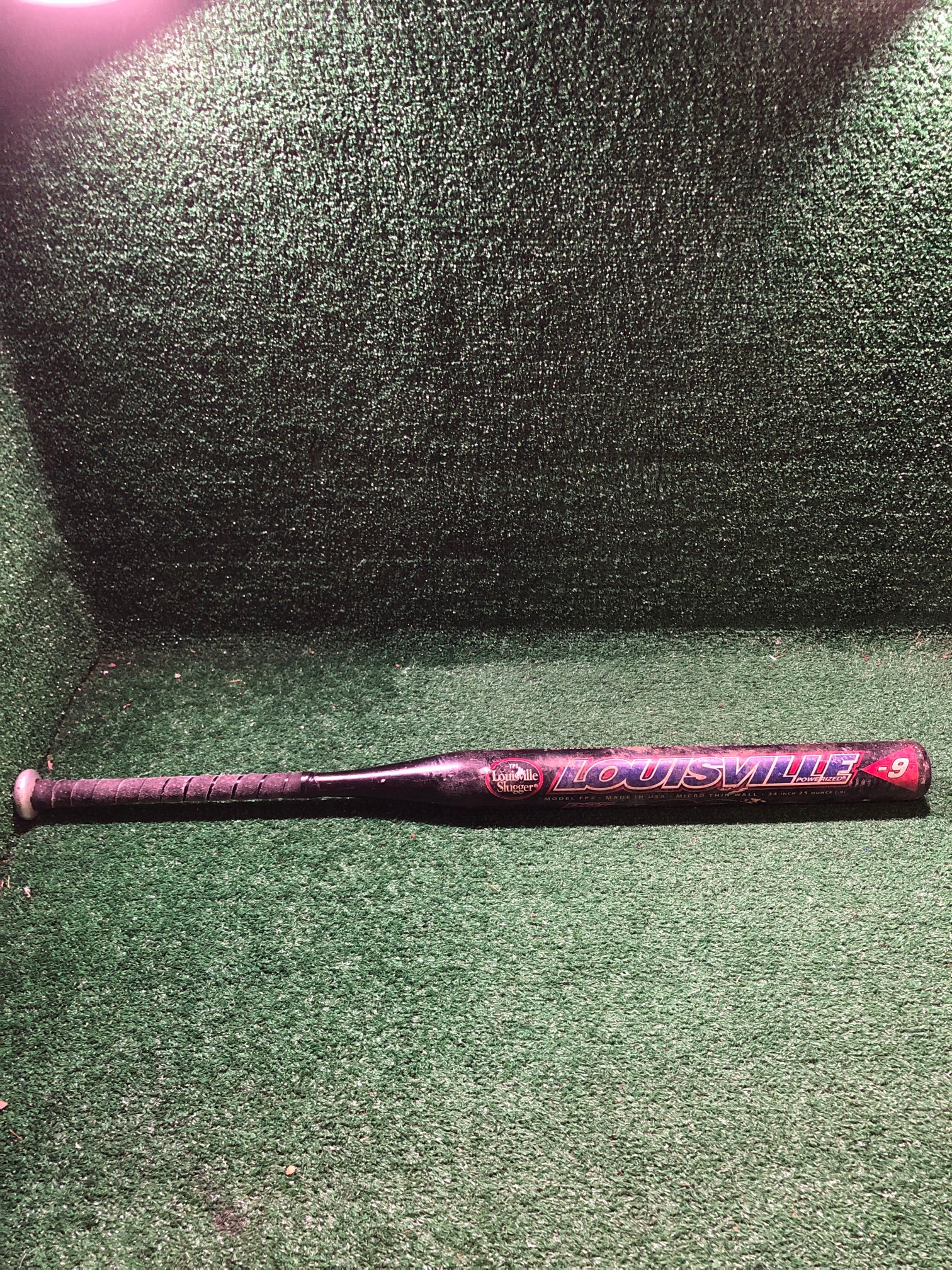 Louisville Slugger FP2 Softball Bat 34" 25 oz. (-9) 2 1/4"