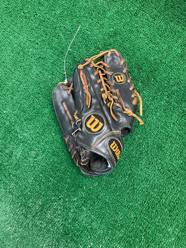 Used Wilson A2000 Left Hand Throw Baseball Glove 11.75"