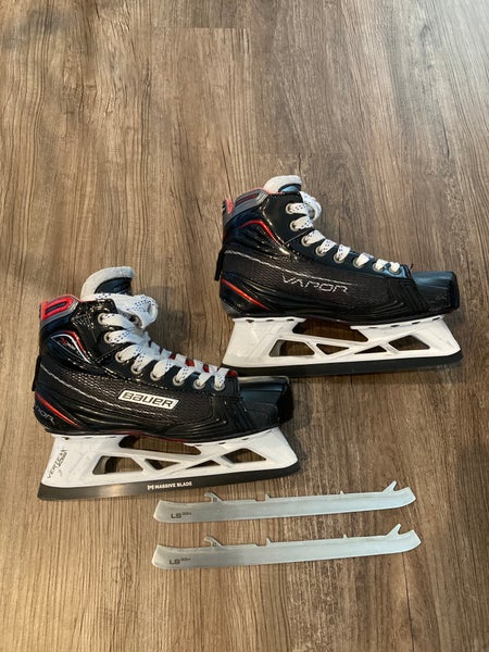 Junior Used Bauer X900 Hockey Goalie Skates Regular Width Size 5.5