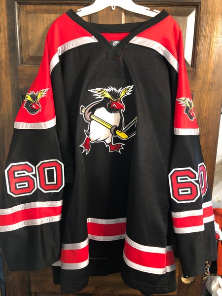 USED BLACK GOALIE ROCKHOPPER HOCKEY JERSEY SIZE 60