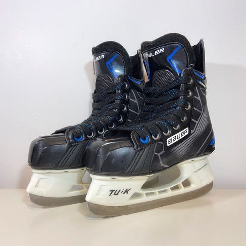 Junior Used Bauer Nexus 6000 Hockey Skates Size 3