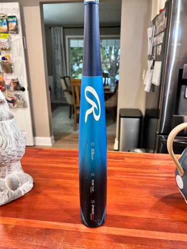 2023 Alloy (-8) 22 oz 30" Clout Bat
