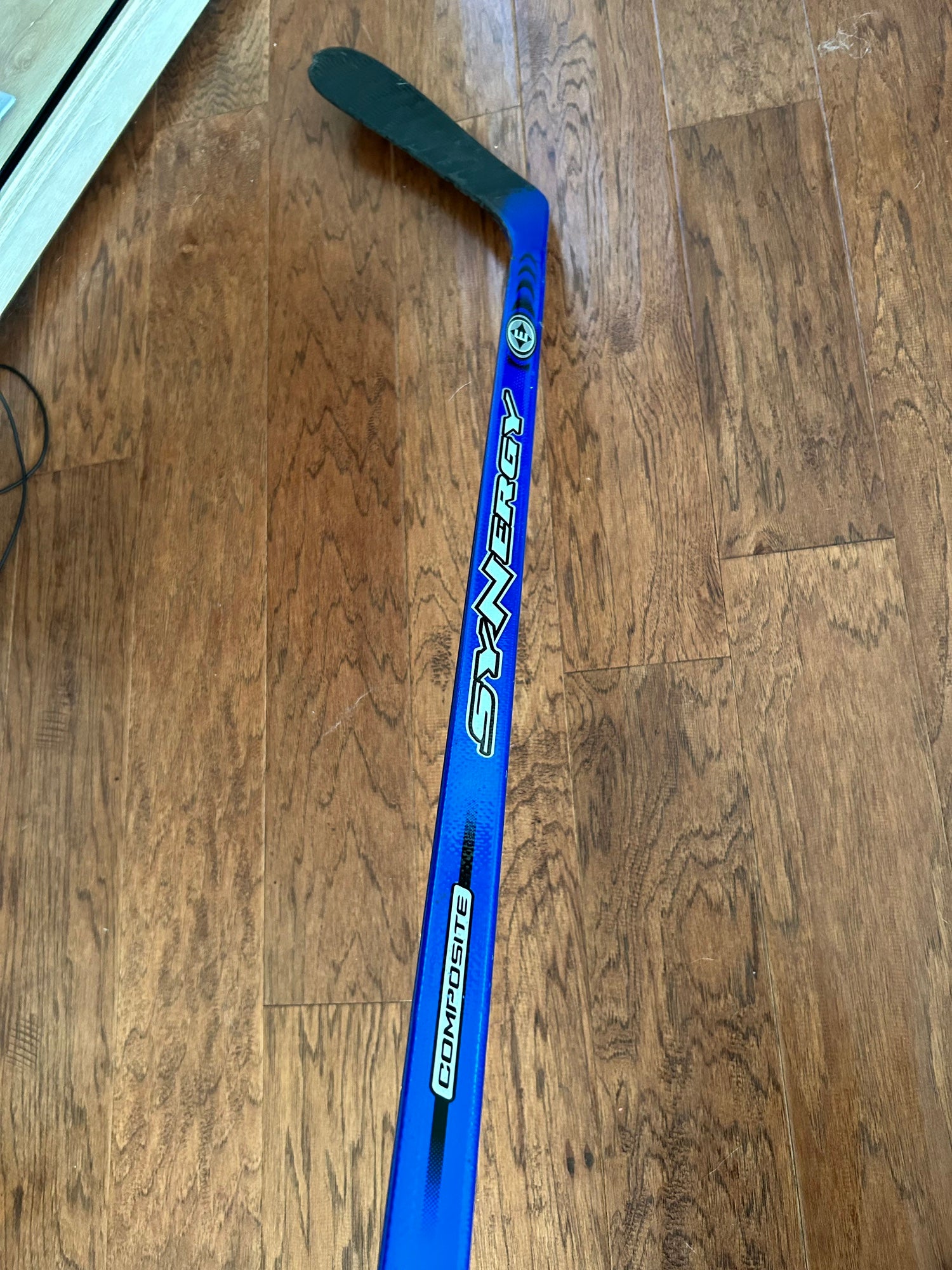 Easton Synergy GX RH Stick E4 85 Flex