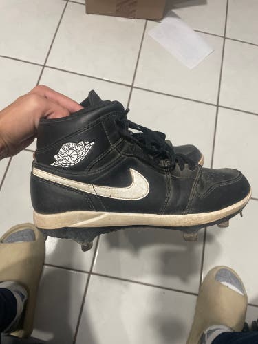 Black Used Metal High Top