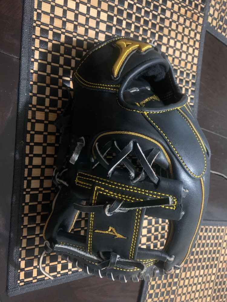 Mizuno Pro 11.75 Baseball Glove
