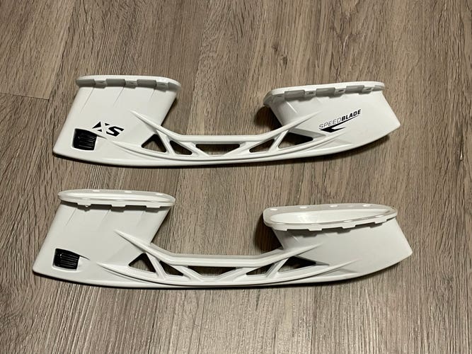 New CCM SpeedBlade XS Replacement Skate Holders Pair Set Size 263