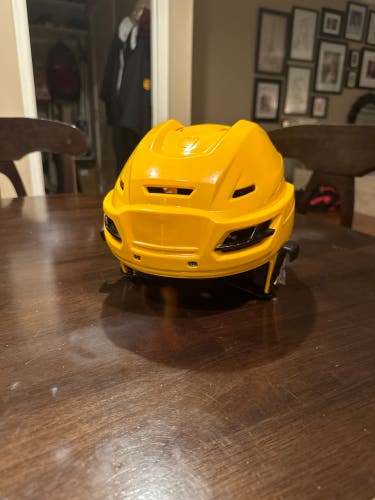 Ccm Tacks 310 Helmet Medium