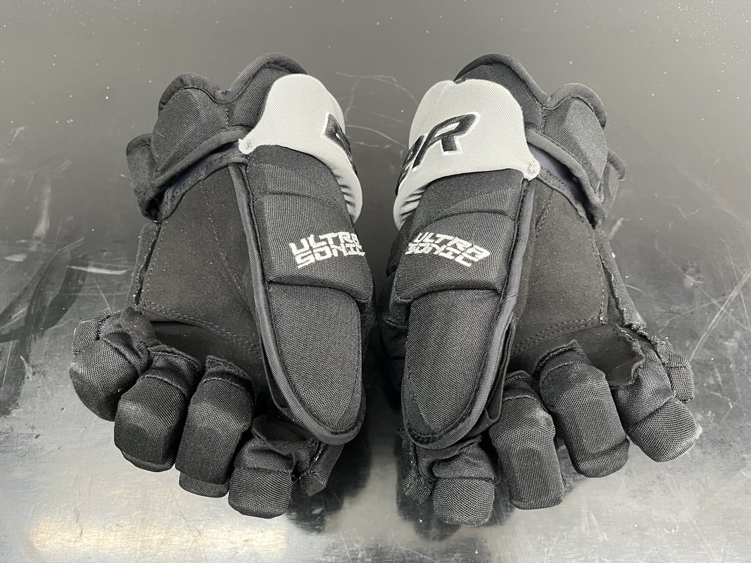 L.A. Kings GLOVES Arrived — Big Inventory! - Pro Stock Hockey