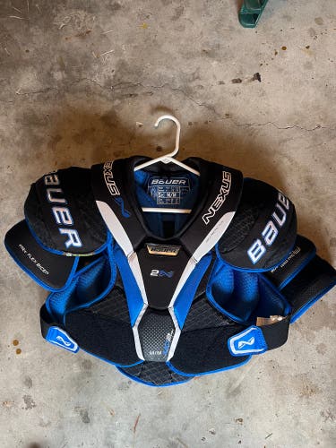 New Senior Medium Bauer Nexus 2N Shoulder Pads