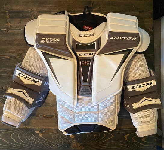 Used Large CCM  Extreme Flex Shield II Goalie Chest Protector