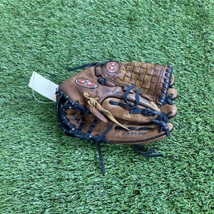Used Easton Natural Series Right Hand Throw Pitcher Baseball Glove 10.5"