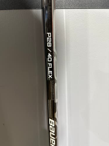 New Junior 40 Flex Right Handed Bauer Vapor Hyperlite Stick P28