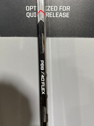 New Junior 40 Flex Right Handed Bauer Vapor Hyperlite Stick P88