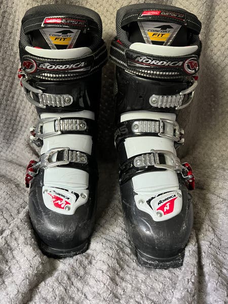 Used Nordica Medium Flex Transfire R4 Ski Boots | SidelineSwap