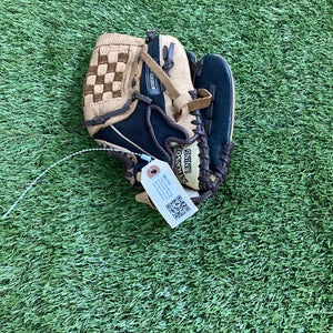 Used Louisville Slugger Genesis 1884 Right Hand Throw Pitcher Baseball Glove 10"