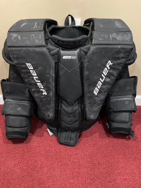 XL Bauer pro series Goalie Chest Protector Item#MCPSC