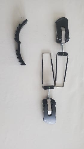 Bauer Konekt Goalie Skate Buckle