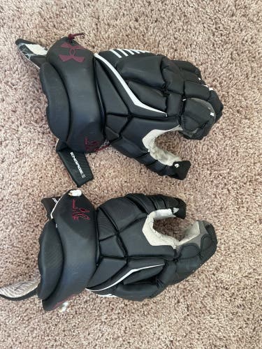 Washington College Lacrosse Gloves