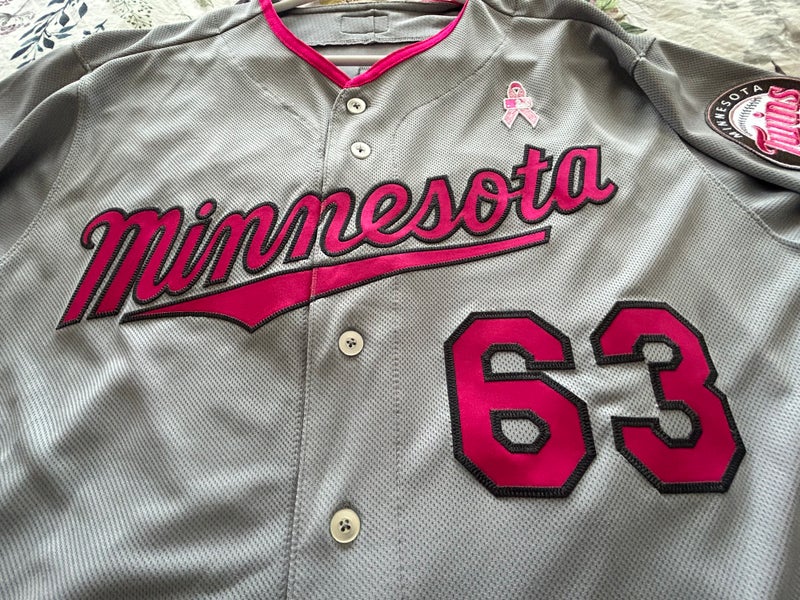 Minnesota Twins game worn pink jersey Mother's Day SZ 46 MLB