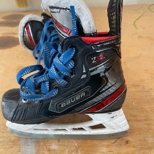 Bauer X2 Youth 11D Hockey Skates