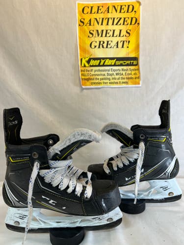 Junior Used CCM Tacks Classic Pro Hockey Skates Regular Width Size 3