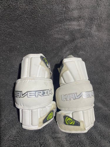 Maverik M4 Elbow Pads