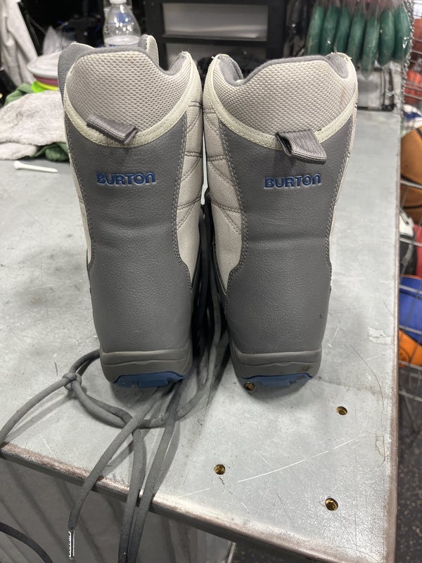 Used Burton Moto Junior 05 Snowboard Boys Boots