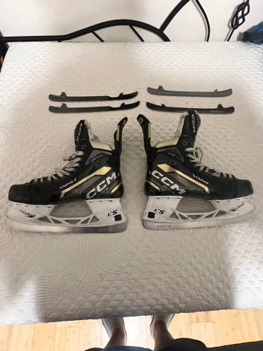 CCM AS-V Pro Hockey Skates