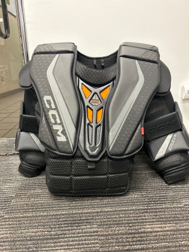 New Medium CCM Eflex 6 Goalie Chest Protector