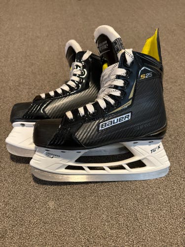 Bauer Supreme S25 Hockey Skates