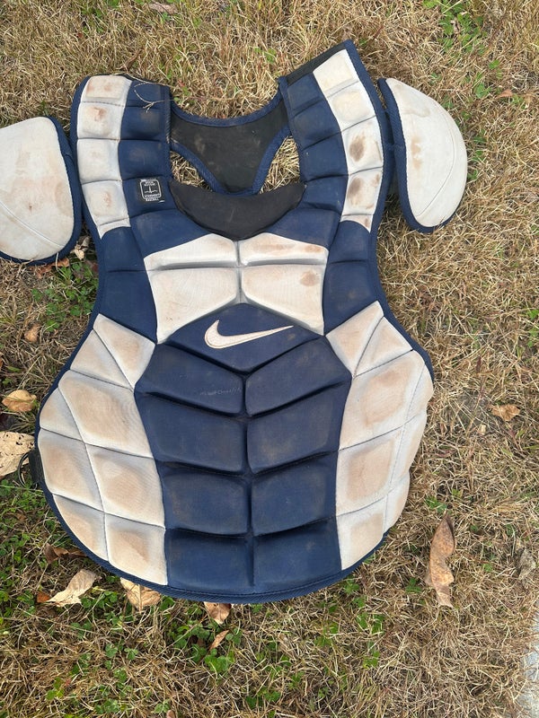 Brand New Nike Catchers Gear 15-16 Blue White Adult Size Shinguards Chest  Protector & All Star Hockey Style Mask Blue for Sale in West Covina, CA -  OfferUp