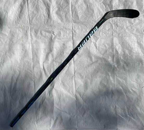 SR RH 87F P28 Nexus Geo Hockey Stick