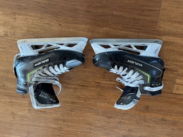 Junior Used Bauer Elite Hockey Goalie Skates Size 5 - Fit 1