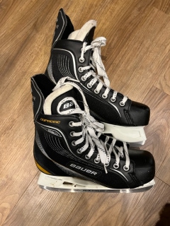 Junior Used Bauer Supreme One20 Hockey Skates Regular Width Size 6