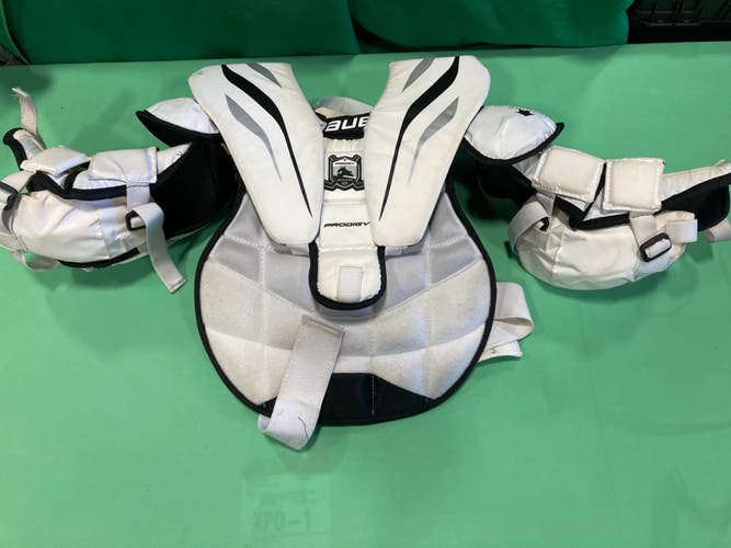 Youth Used Large/Extra Large Bauer Prodigy Goalie Chest Protector