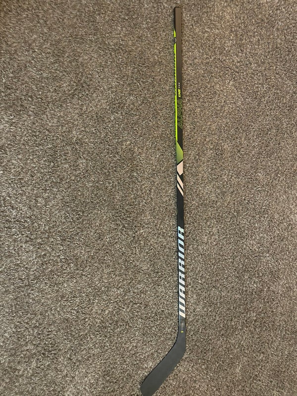 Easton RH Pro Stock Hockey Sticks for Sale in Yorba Linda, CA - OfferUp