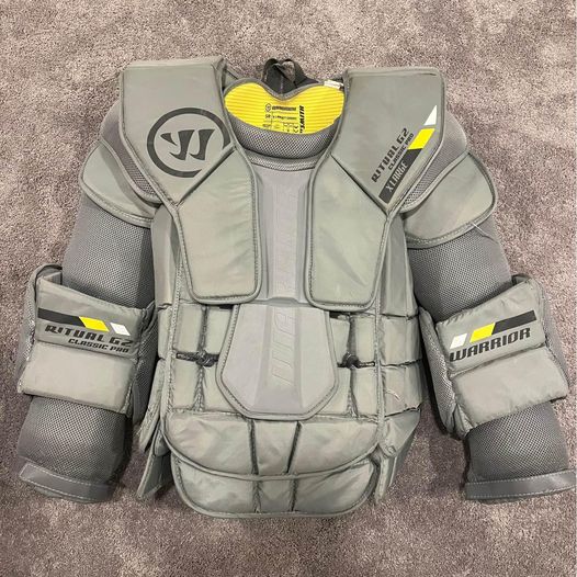 Used XL Warrior Ritual G2 PRO Goalie Chest Protector