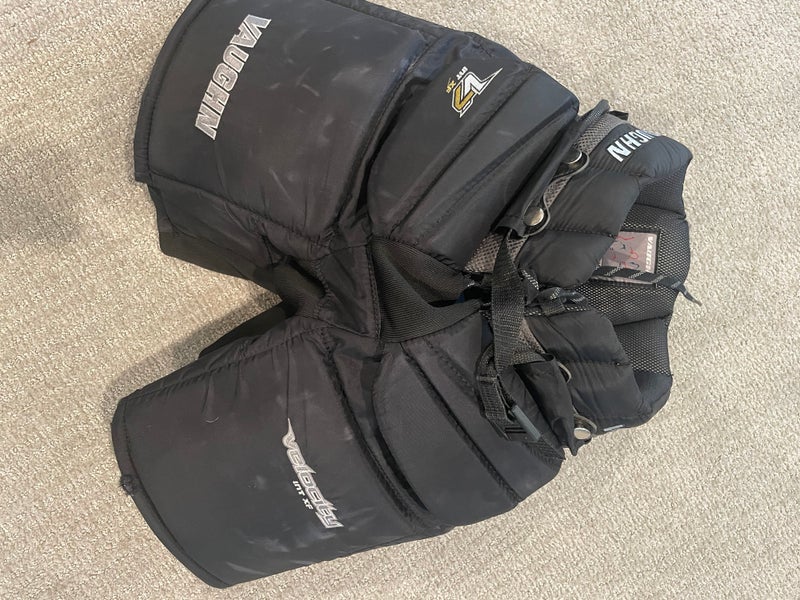 Used Medium Vaughn V7 Hockey Goalie Pants