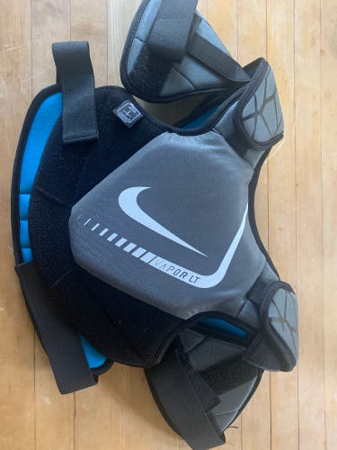 Used Large Nike Vapor Shoulder Pads