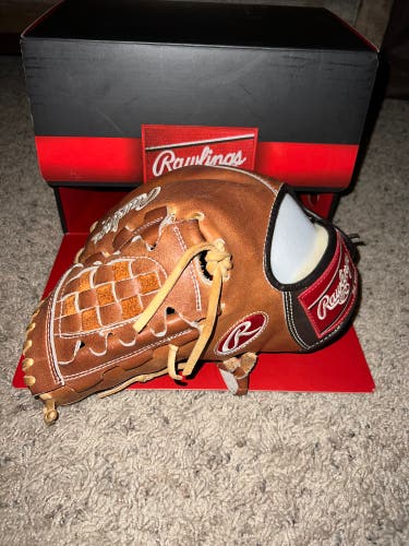 Pitcher's 12" Pro Preferred Baseball Glove