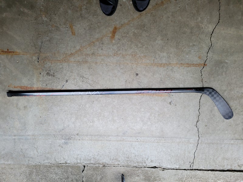 Used Senior Bauer Right Handed Vapor 3X Pro Hockey Stick P92