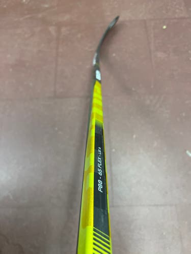 Intermediate Left Hand P88  Supreme UltraSonic Hockey Stick