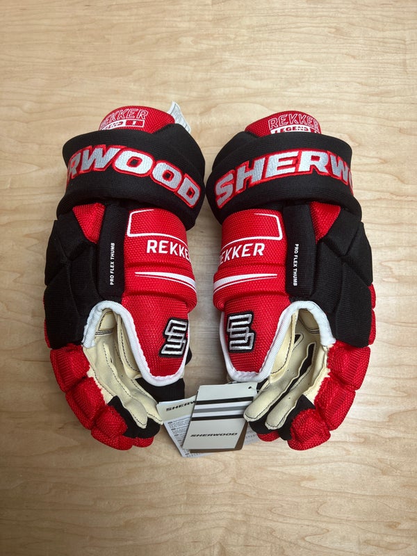 Sherwood Rekker Legend Pro - NHL Pro Stock Glove - Colorado Avalanche –  HockeyStickMan