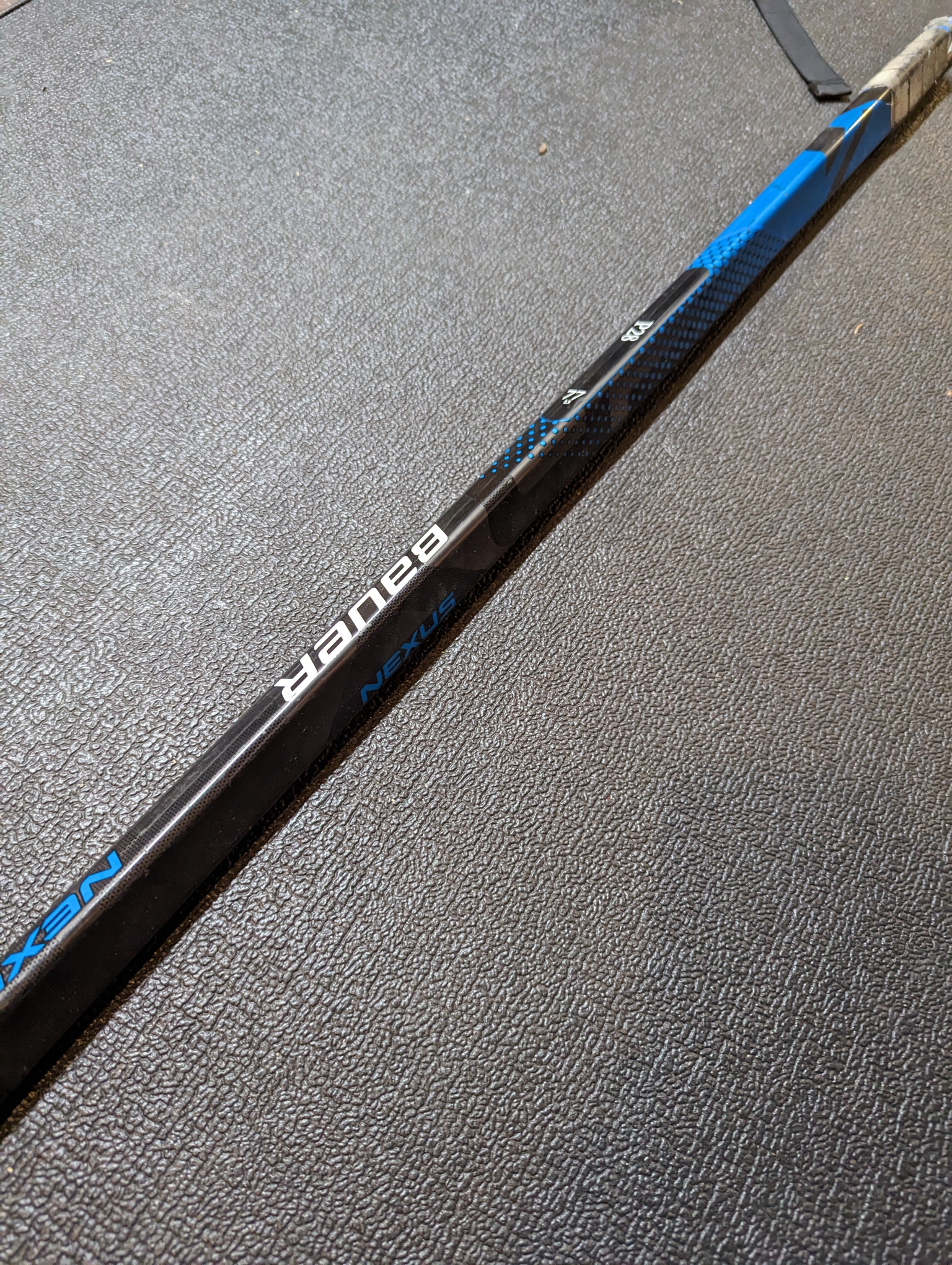 Senior Used Right Handed Bauer Nexus League Hockey Stick P28 Pro Stock